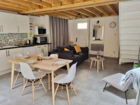 Maison avec Extérieur - Stationnement Gratuit